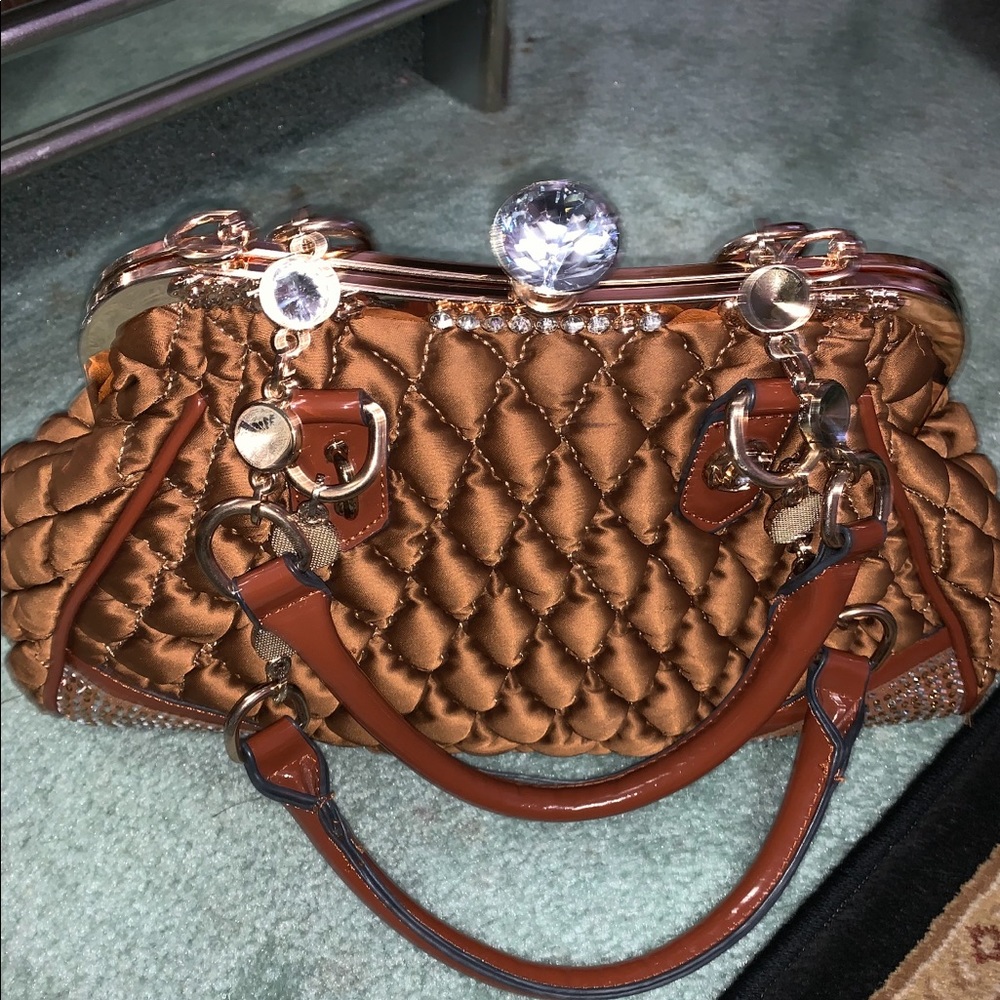 Brown hand bag!